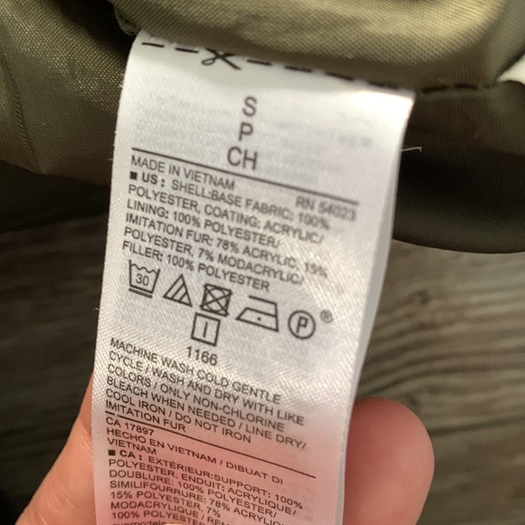 (SOLD) Maternity Winter Jacket - Picture 7 of 7